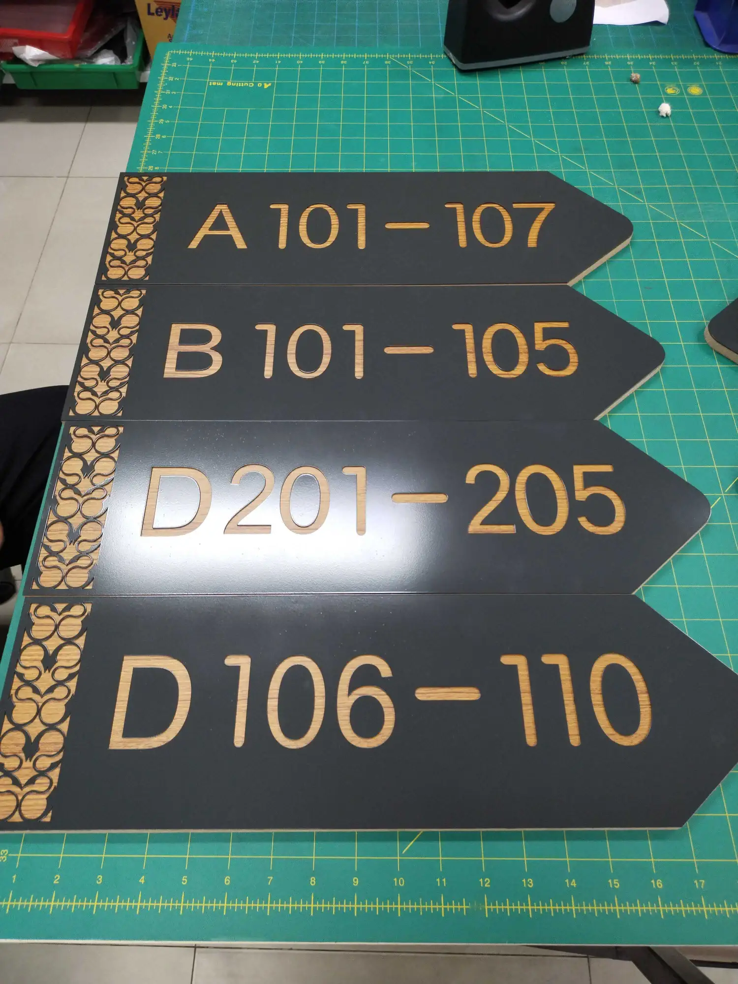 ป้ายโรงแรม (Hotel Sign) 42