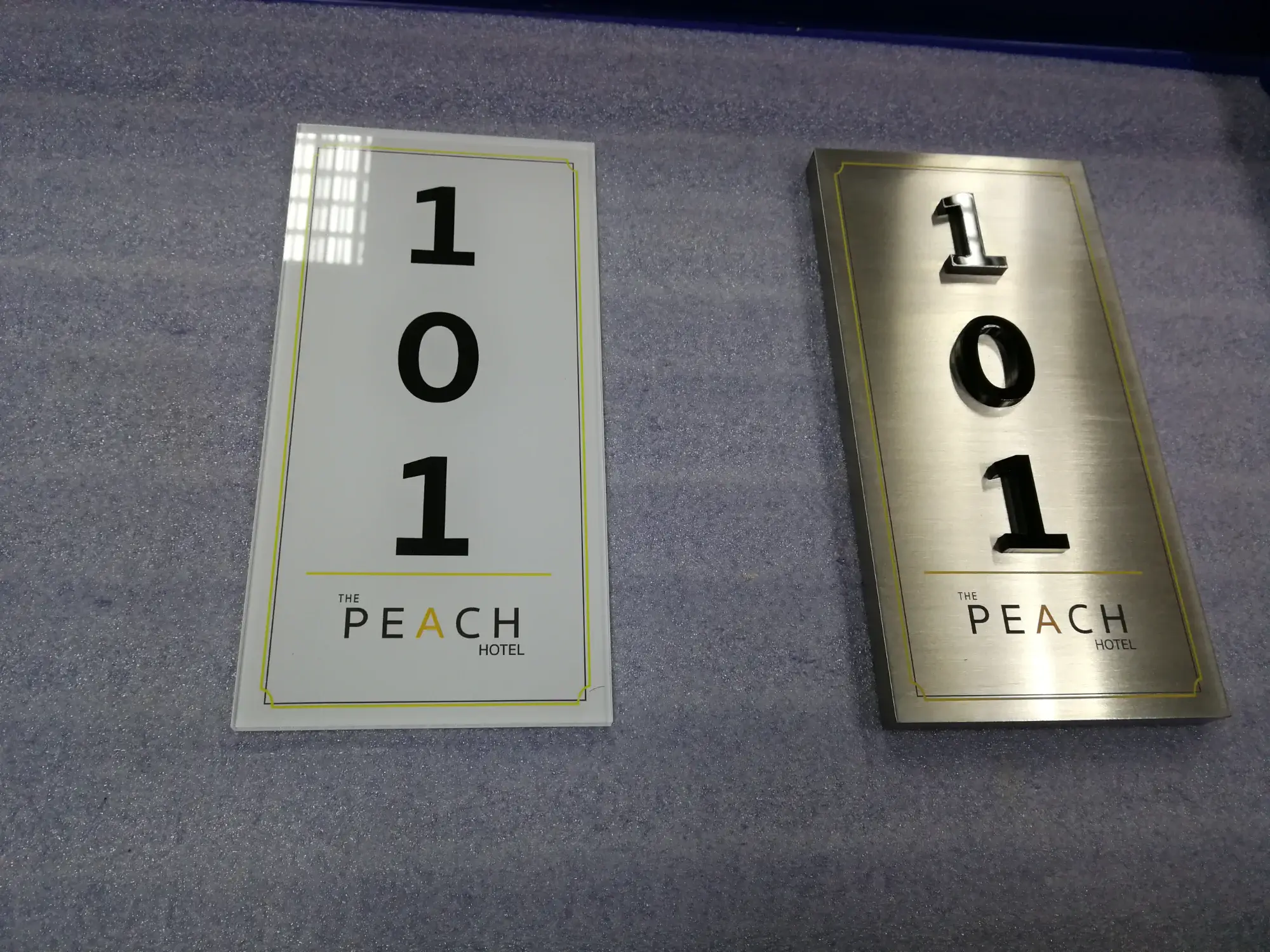 ป้ายโรงแรม (Hotel Sign) 38