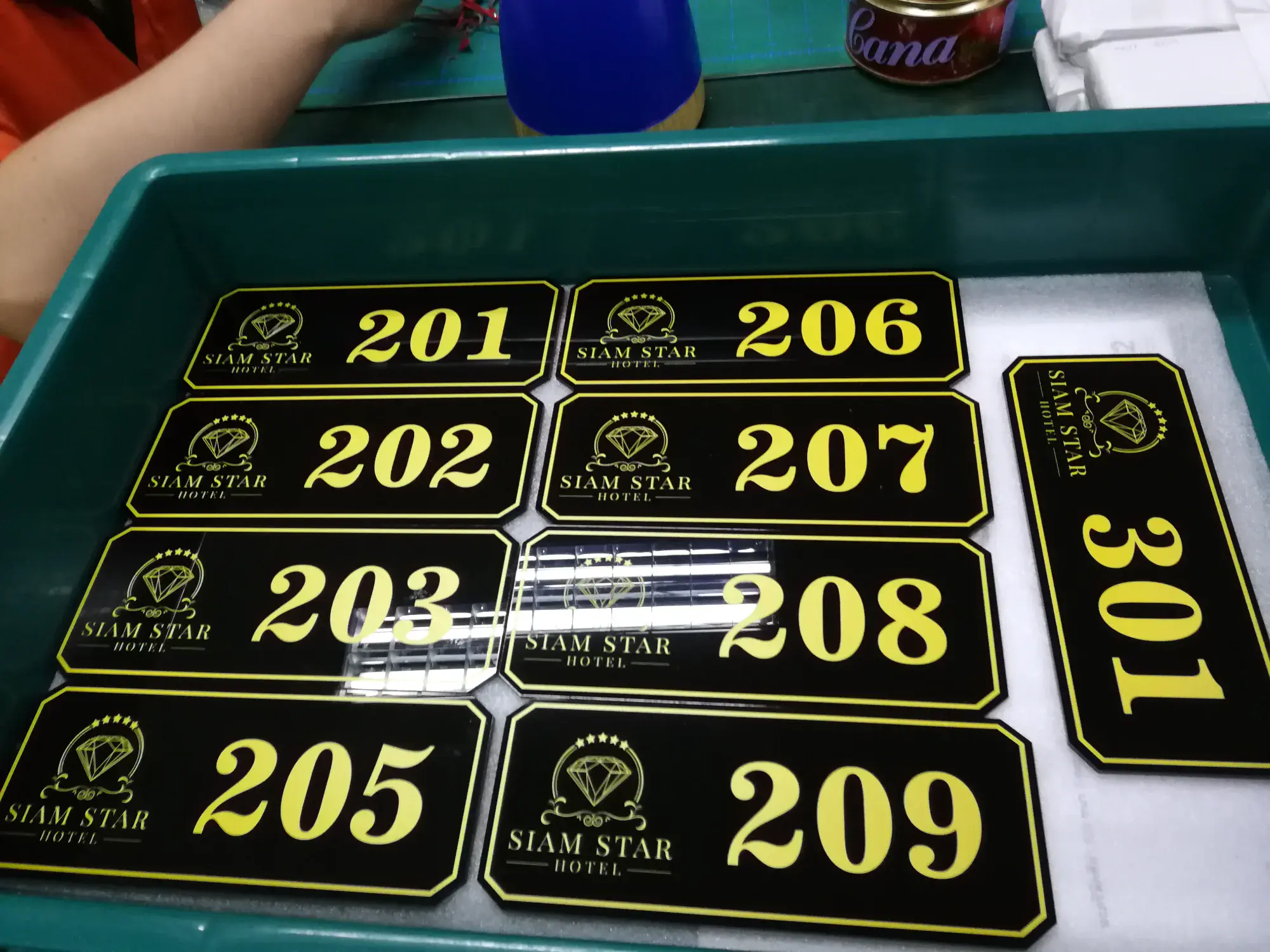 ป้ายโรงแรม (Hotel Sign) 11